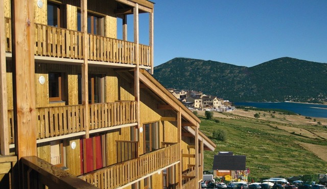 2 BR Apartment for 6 at L'Orée des Cimes