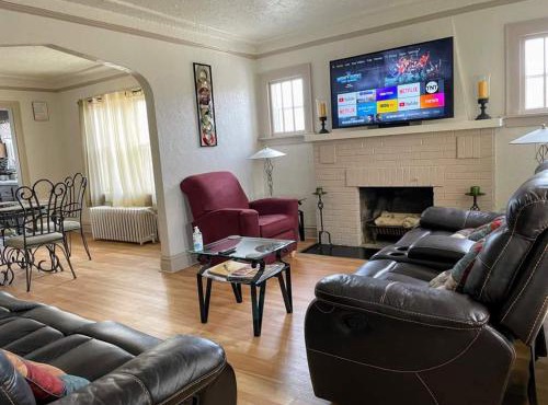 2 BR Apt near Great Lakes Naval Base and 6 Flags