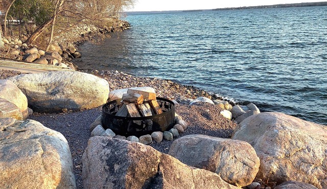 2 BR. cabin w/150' lakeshore on Big Stone Lake. Property has gorgeous views!