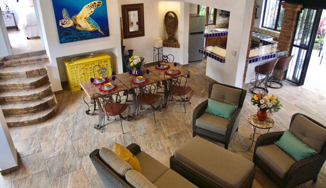 2 BR Casita 3 blocks to the beach