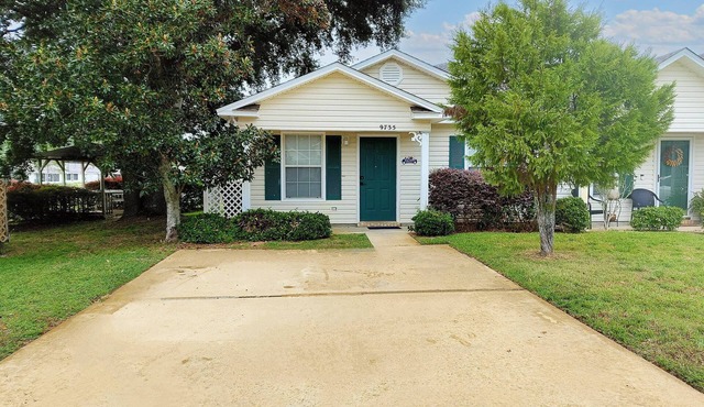 2 BR Cozy home close to NAS, West Pensacola & Perdido Key