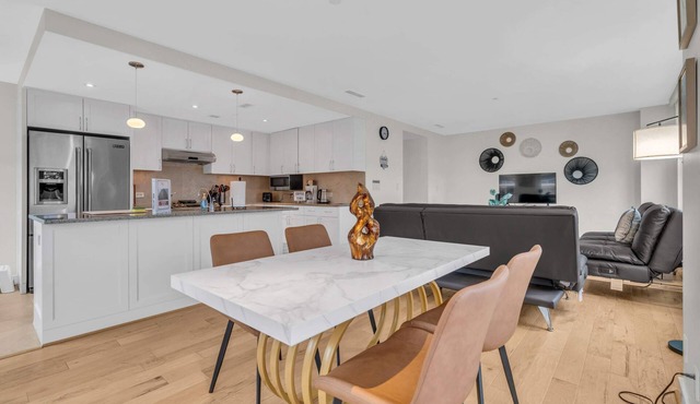 2 BR Fully Furnished Apartment at Penn Quarters - Surrounded by Best Restaurants