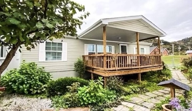 2 BR Home on US 23 at Harold KY