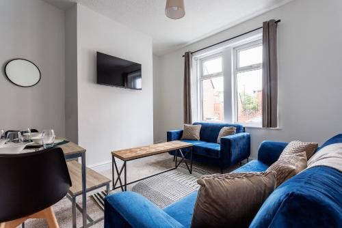 2 BR Home Perfect for Short and Long Term Stay