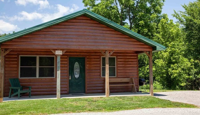 2 BR Hot Tub Cabin- Closest Cabins to Garden of the Gods-Shawnee National Forest