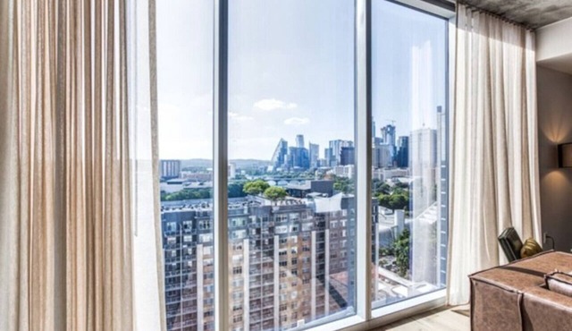 2 BR Lux Panoramic View | Rainey