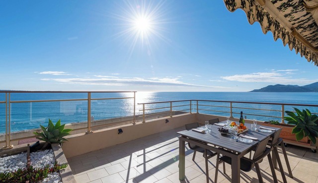 2-Br Panoramic Sea View & Beach Access