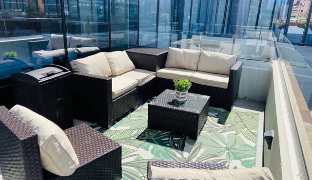 2 BR+patio+workspace+parking near Seton Hall Univ.