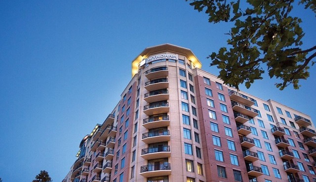 2 BR Resort Condo National Harbor - Indoor+ Outdoor Pools