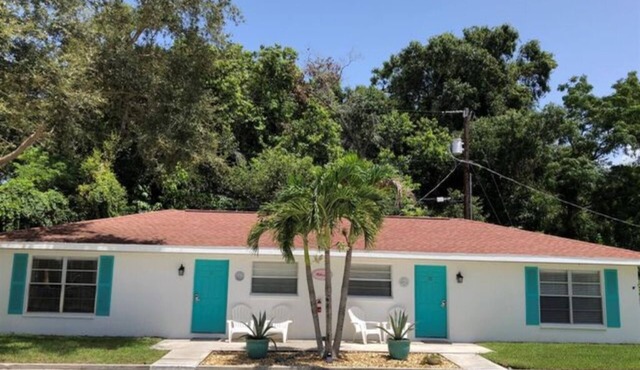 2 BR VILLA SUITE w/queen bed