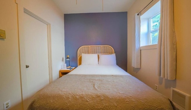 2 Budget-friendly rooms just minutes from Seaside’s downtown shops and dining!
