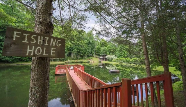 2 Cabins on Private Pond Sleeps 30 Sauna Hot Tub