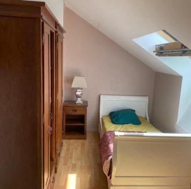 2 Chambres cosy a quelques pas de la seine 5 mins a pied de deux gare SNCF et RER A