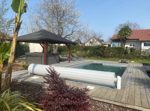 2 chambres dans villa avec spa et piscine
