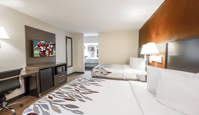 2 Charming Well-Equipped Rooms Near Walterboro Wildlife Sanctuary