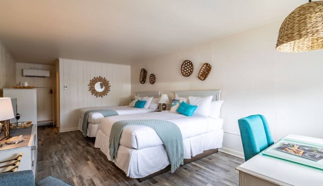 2 Comfortable Rooms at Ocean Glass Inn | w/Free Breakfast and Parking