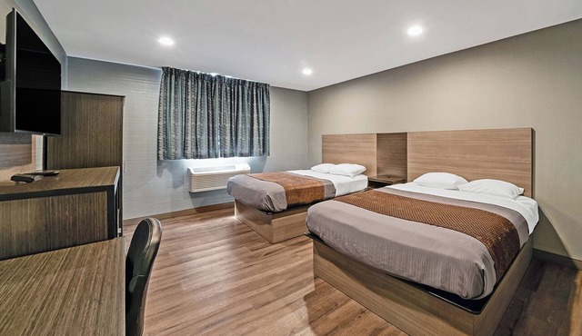 2 Comfortable Units, Minutes From Patriot Place, with FREE Parking & Breakfast!