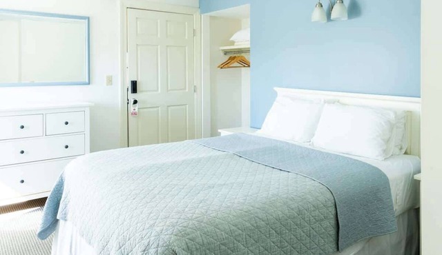 #2 | Comfy Room w/Queen-bed