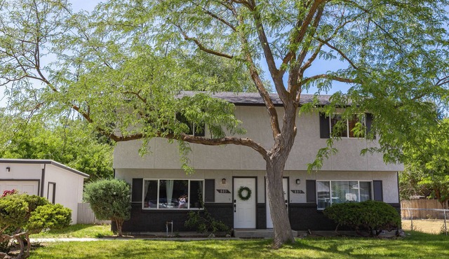 2 Condos, Minutes From Downtown, Parks, and Freeway!