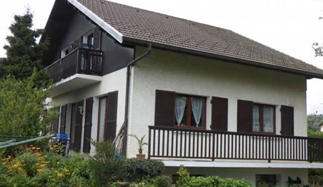 2 connected flats with garden 20mn from Geneva