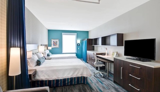 2 Connecting Suites at a Hotel