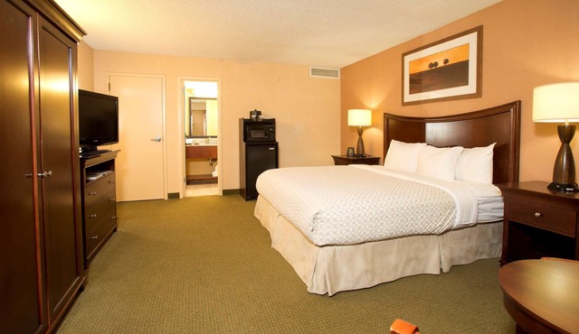 2 Connecting Suites at a Hotel