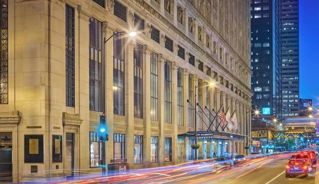 2 Connecting Suites at a 4.5⭐️ Hotel