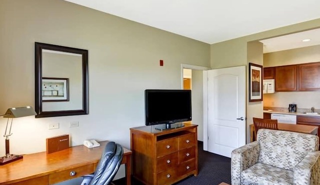 2 Connecting Suites at a Hotel