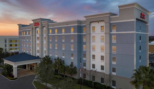 2 Connecting Suites at a Hotel