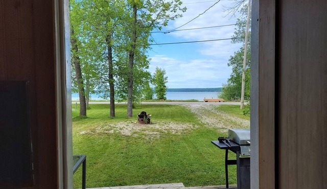 2 cottages on One Lot with amazing lake view