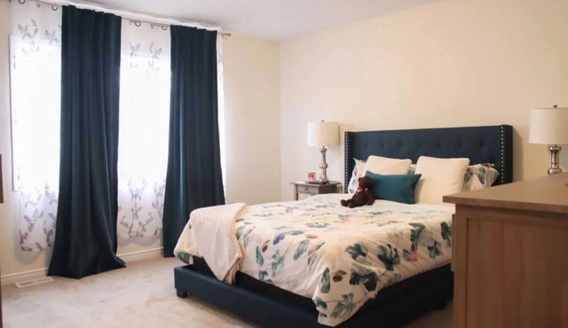 2 cozy bedrooms in a private home