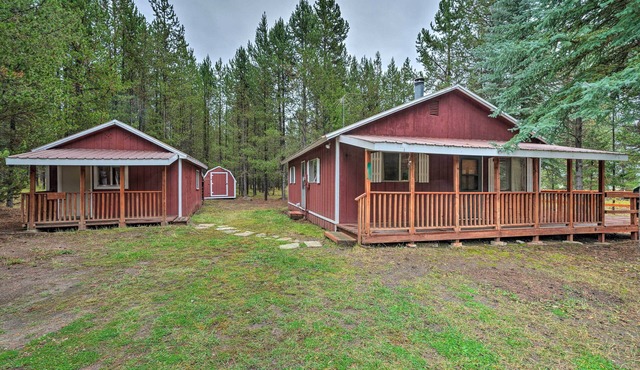 2 Cozy Island Park Cabins w/Near the Lake!
