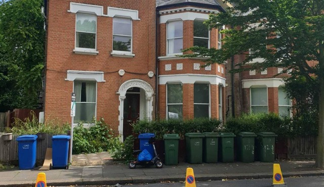 2 Double bedroom Garden Flat WEST DULWICHnFREE STREET PARKINGn20 MINS TO LONDON