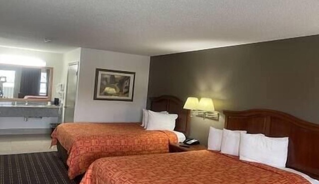 2 Double Beds Smoking