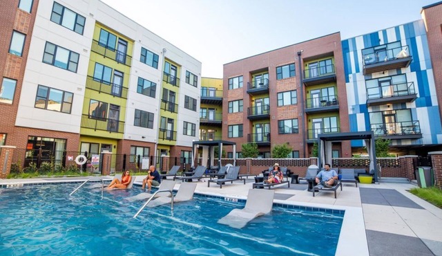 2 Downtown corner units with free parking