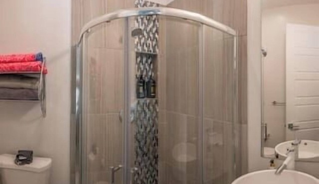 2 Downtown Villas+ Saltwater Pool, Hot Tub, Bocce