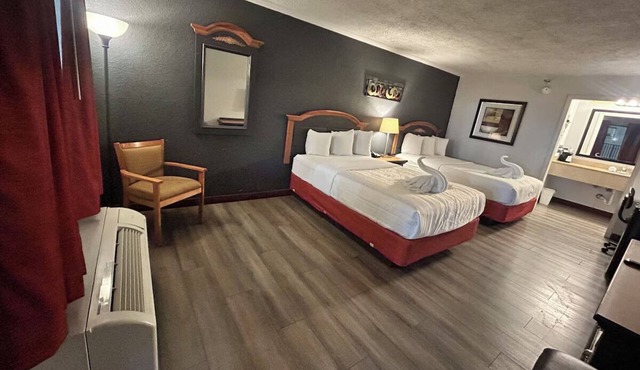 2 Family-Friendly Rooms w/Free Breakfast, Fitness Area | Close to Attractions