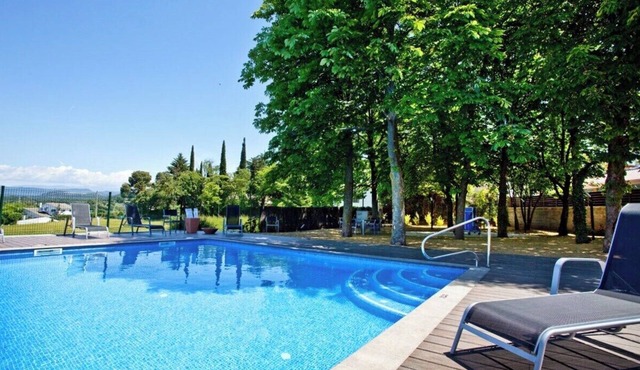 2 fantastic holiday homes in the same village combine for 20 bedrooms