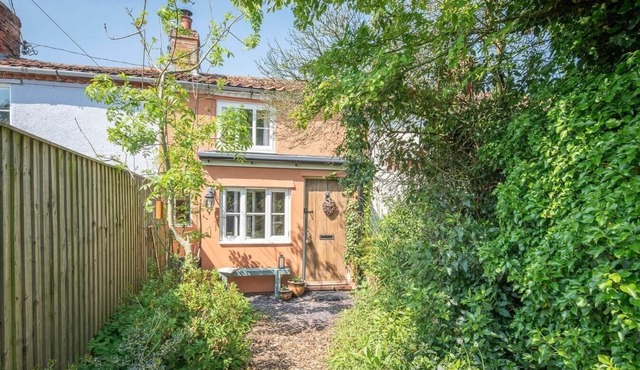 2 Fox Cottage, Darsham