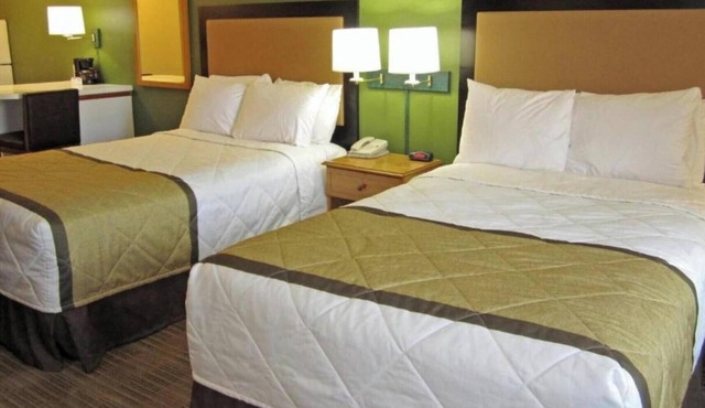 2 Full Beds | Non-Smoking, Kitchen