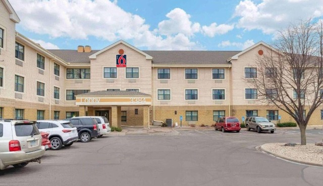 2 Full Beds | Non-Smoking, Kitchen