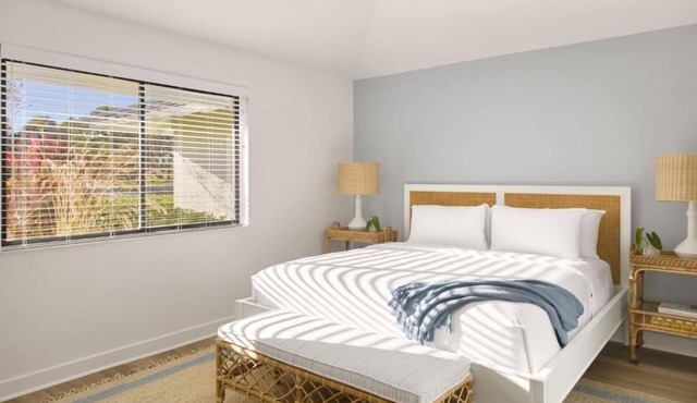 2 Garden Cottage Suites Near Coastal Adventures + Florida Sunshine Activities