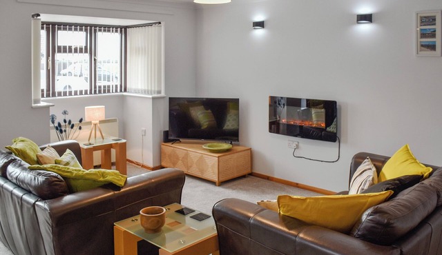 2 bedroom accommodation in Walcott-Happisburgh-Norfolk