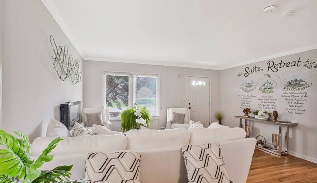 2 Home, Private Luxury Retreat, Sleeps 20