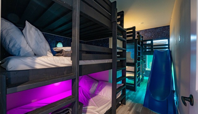 2 Homes 1mi to SDC Sleeps 56 Pools Sauna Hot Tubs