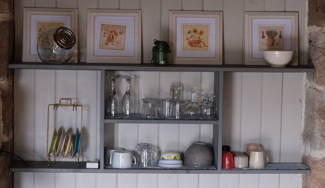 2 houses with swimming pool and garden, for peaceful vacations.