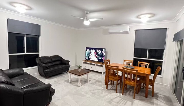 2 House Together 7 BR Ideal for Large Families