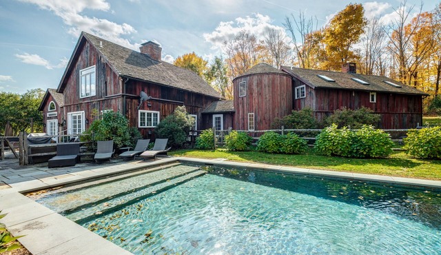 2 Hrs NYC-Best Town, Shopping, Restaurants! HeatedPool, GasBBQ 4FPs, PoshPadsCT,