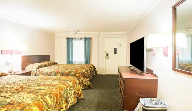 2 Huntsville Rooms w/Free Parking | Monte Sano Trails, Hays Preserve Nearby