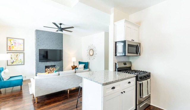 2 in 1! Updated Home in Hyde Park Sleeps 10 in 2 Units – Walk to Waterfront